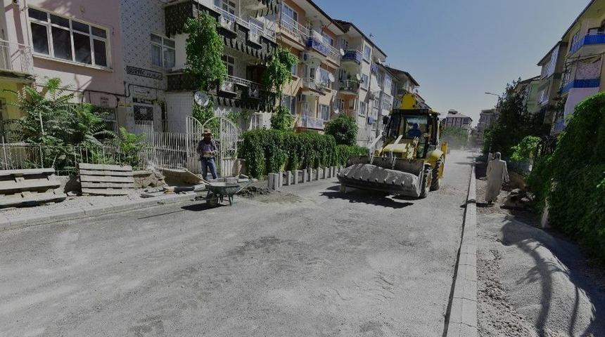 Başkan G&uuml;rkan &Ccedil;alışmalarını Yerinde İnceledi