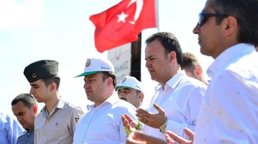 Erbaa Protokol&uuml;nden Şehit Ailesine Ziyaret