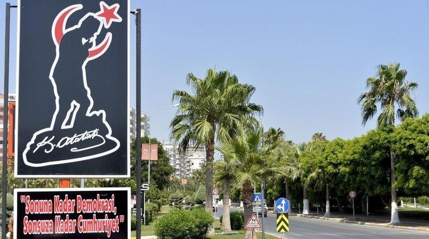 15 Temmuz Ruhu, T&uuml;m Mersin&rsquo;i Sardı