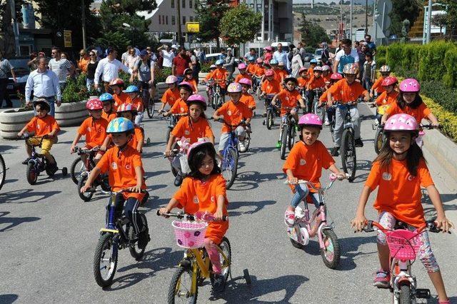 Bozüyük’te “demokrasi İçin Pedal Çevir” Etkinliği