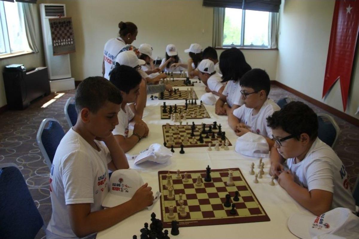 &rsquo;kale Gibi Gelecek-satran&ccedil; Eğitim Projesi&rsquo; Start Aldı