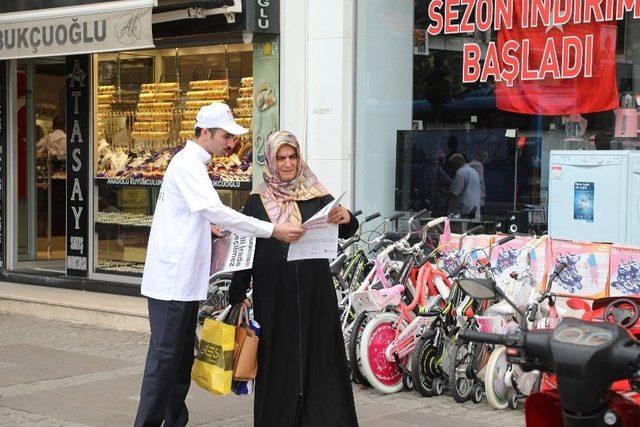 Fetö Darbe Girişimi Dünya Meydanlarında 6 Dilde Anlatılacak