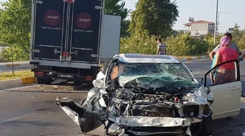 Gen&ccedil; Hemşire Kazada &Ouml;ld&uuml;