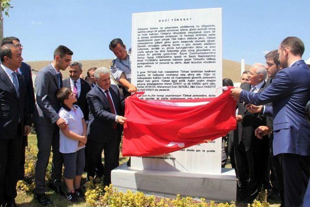 Bakan Arslan, Şehit Oğlu İle Birlikte Açılış Yaptı