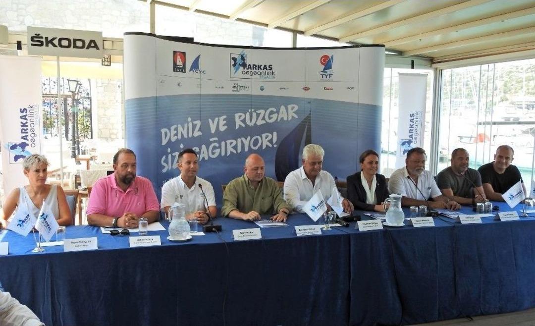 &Ccedil;eşme&rsquo;de Yelkenler Dostluğa A&ccedil;ılacak
