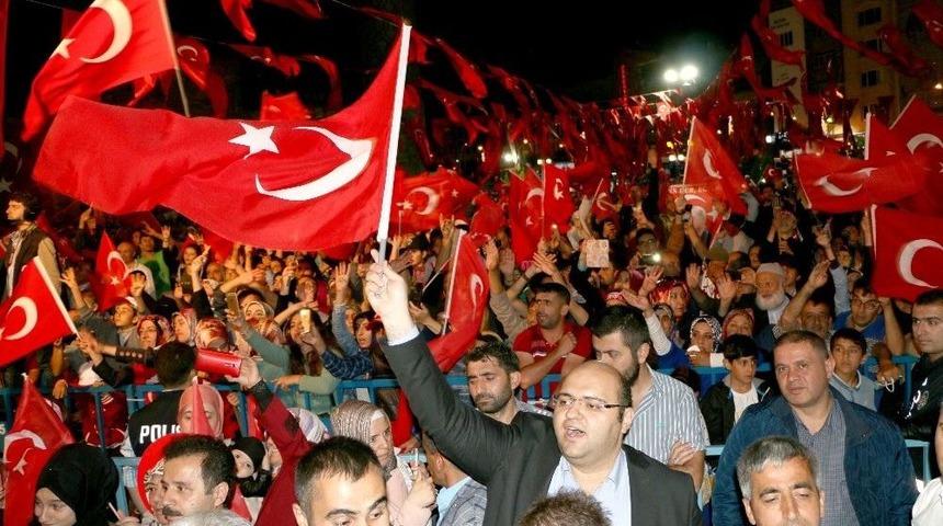 Aziziye Belediye Başkanı Muhammed Cevdet Orhan: &ldquo;milletin Silahını, Milletin İradesine &Ccedil;evirenleri Lanetliyorum&rdquo;