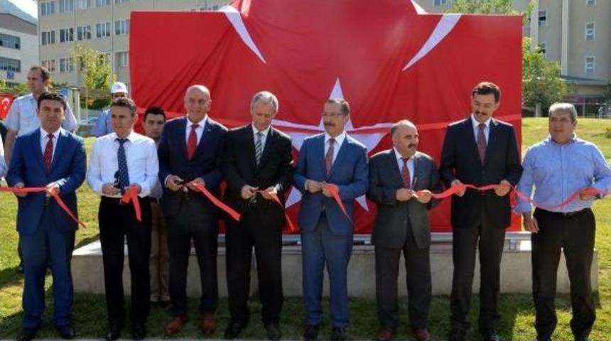 Pa&uuml;'de 15 Temmuz Anıtı A&ccedil;ıldı