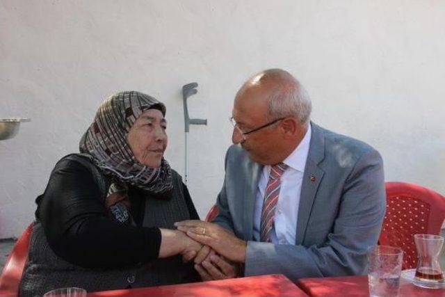 Chp li &Ccedil;akır&ouml;zer den 15 Temmuz Şehidinin Kabrine Ziyaret 3