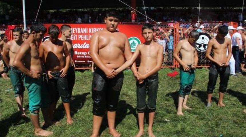 Kırkpınar Yağlı G&uuml;reşleri Rekor Katılımla Başladı (2)