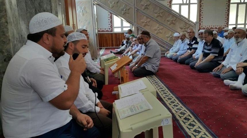 15 Temmuz Şehitleri İ&ccedil;in Kur&rsquo;an-ı Kerim Okundu