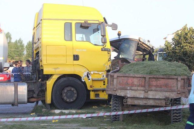 Asit Tankeri Trakt&ouml;re &Ccedil;arptı 2