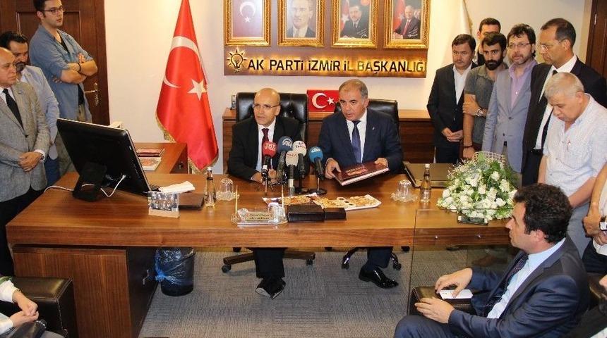 Başbakan Yardımcısı Şimşek: &ldquo;milletimizin G&ouml;sterdiği M&uuml;cadele Sayesinde T&uuml;rkiye O Badireyi Atlattı&rdquo;