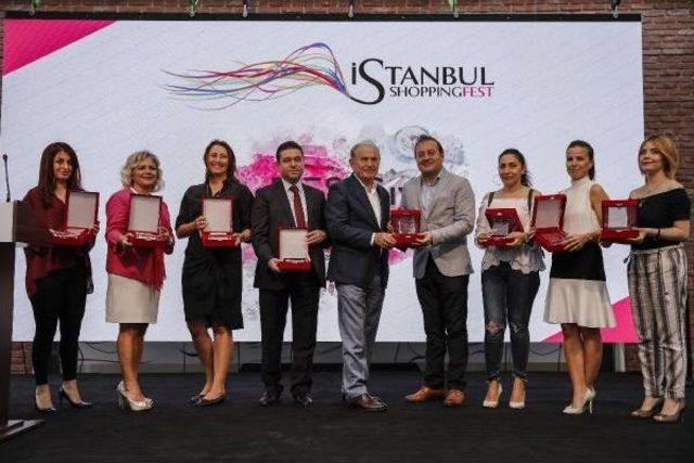 İstanbul'da Shopping Fest Rüzgarı Esti