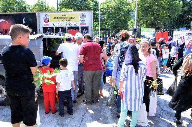 15 Temmuz Şehitleri Ve Gazileri Anısına Fidan Dağıttılar