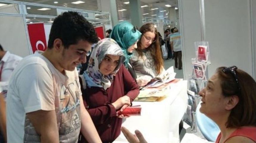 B&uuml;lent Ecevit &Uuml;niversitesi Ankara&rsquo;da Tercih Fuarına Katıldı