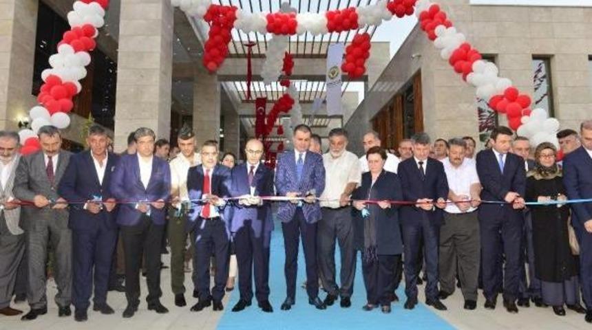 Adana'da 15 Temmuz Şehitler Parkı A&ccedil;ıldı