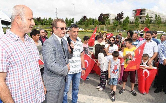 Tuzlalı Demokrasi Şehitleri Ve Gaziler Orhanlı Gişeleri’nde Anıldı