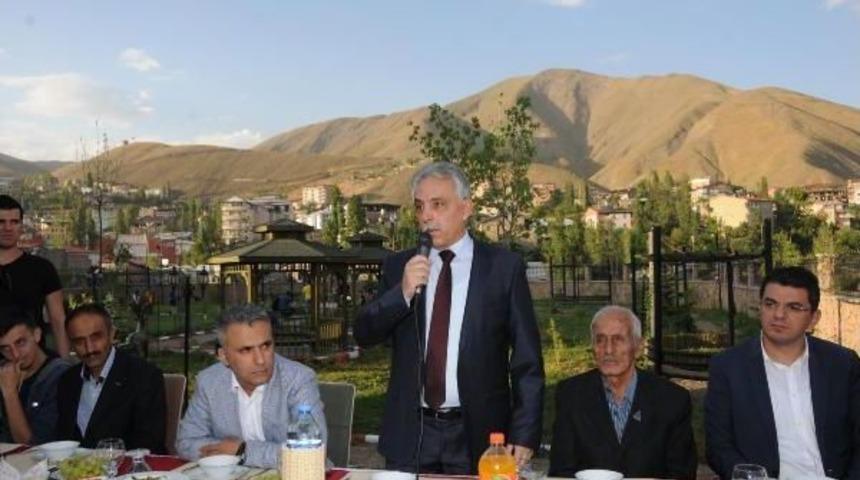 Hakkari'de Şehit  Aileleri Ve Gazilere Yemek Verildi
