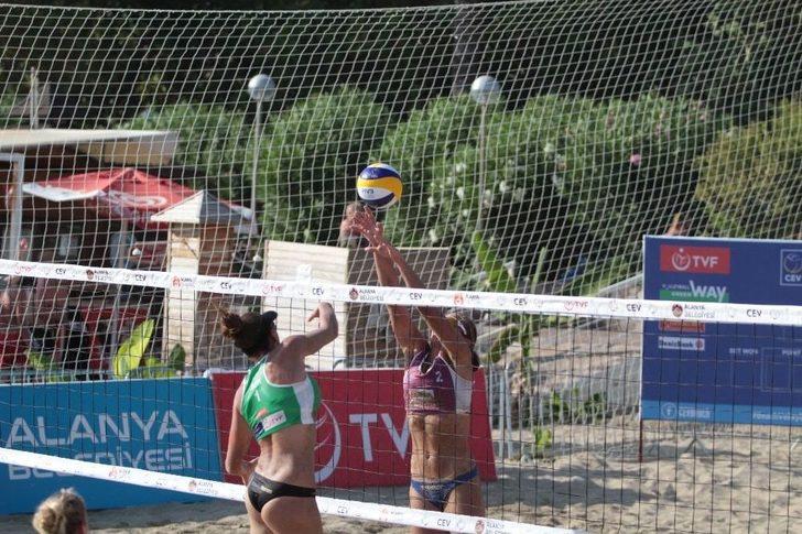 Kadınlar Plaj Voleybolu Avrupa Şampiyonası’nda 2. Gün G4