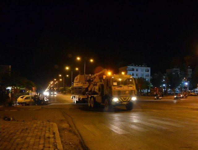 Afrın Sınırına Fırtına Ob&uuml;s&uuml; Sevkiyatı Yapıldı 2