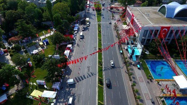 15 Temmuz’un Yıldönümünde Saraçhane’deki Hazırlıklar Havadan Görüntülendi