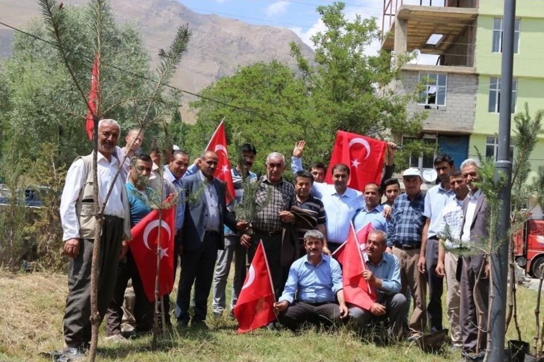 Bah&ccedil;esaray&rsquo;da 249 Şehit Anısına 249 Fidan Dikildi