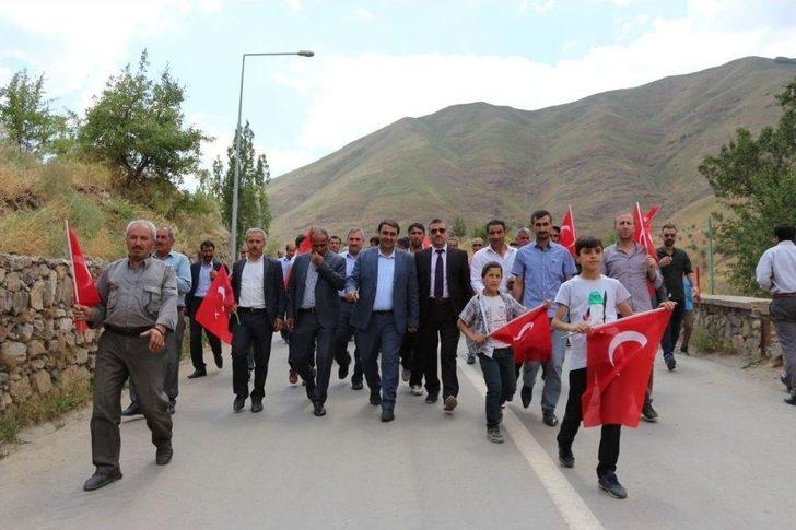 Bahçesaray İlçesinde ‘15 Temmuz’ Yürüyüşü G5