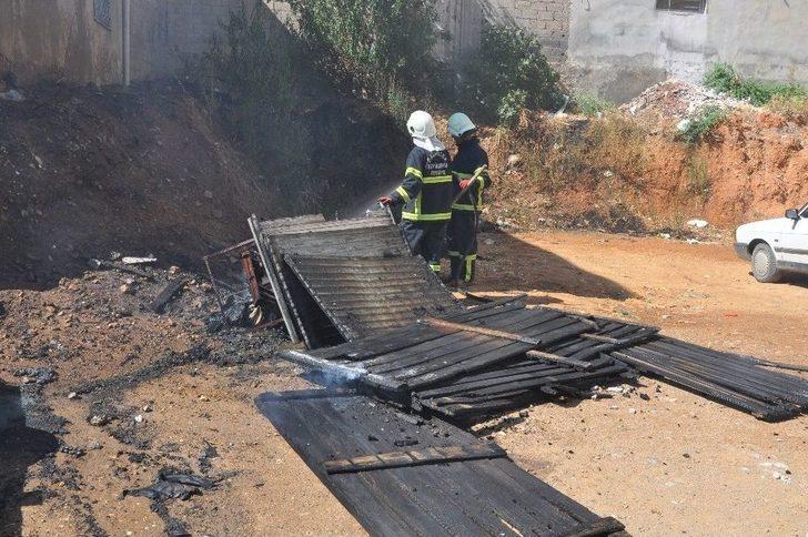 Gaziantep’te Son Bir Ayda 3 Kez Pazar Yerindeki Tezgahlar Yandı G1