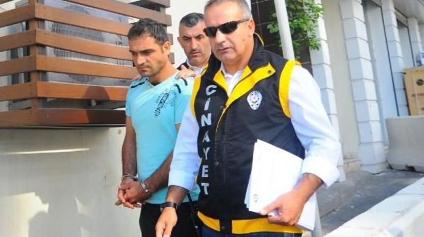 14 Keser Darbesiyle Komşusunu &Ouml;ld&uuml;ren Sanığa 'iyi Hal'den 25 Yıl Hapis Cezası