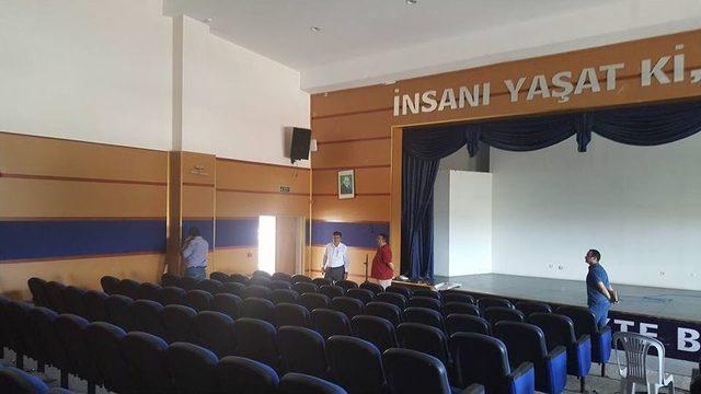 Pazarlıbey Konferans Salonu Genişletiliyor