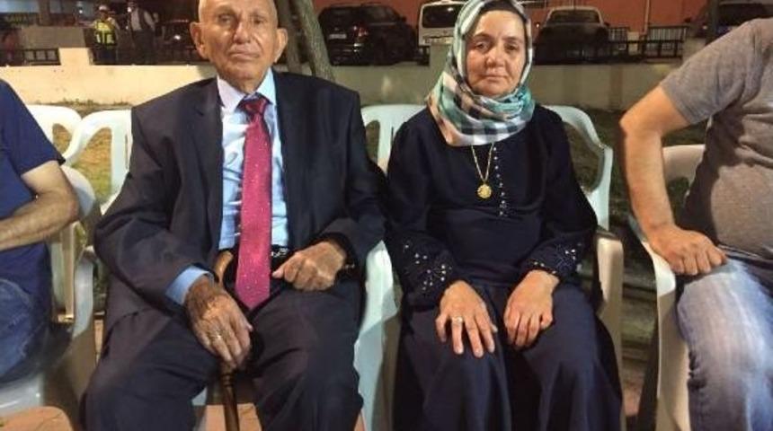 Kızı Ve Torununa Kızıp 89 Yaşında Evlendi