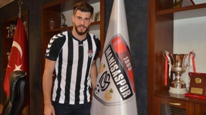 Manisaspor'da Zahit Ve Kaleci G&ouml;ktuğ Imzaladı
