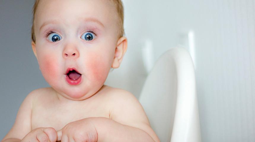 Bebeklerin keşfetmesine izin verin