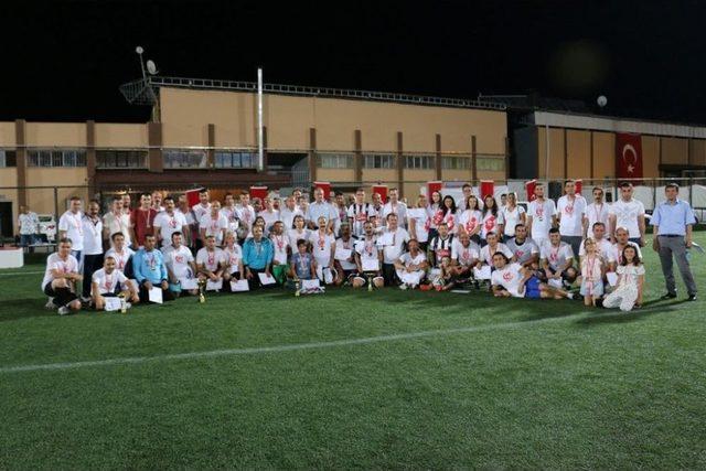 15 Temmuz Şehitleri Anısına D&uuml;zenlenen Futbol Turnuvası Tamamlandı 3