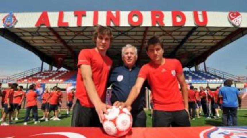 Altınordu'da &Ouml;zkan&nbsp;&Ccedil;ıtayı Y&uuml;kseğe Koydu