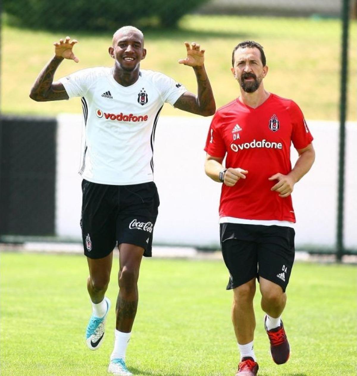 Beşiktaş&rsquo;ta Talisca İlk Antrenmana &Ccedil;ıktı