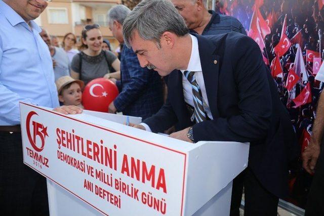 Demokrasi Şehitleri Anıtına Yeni Totem