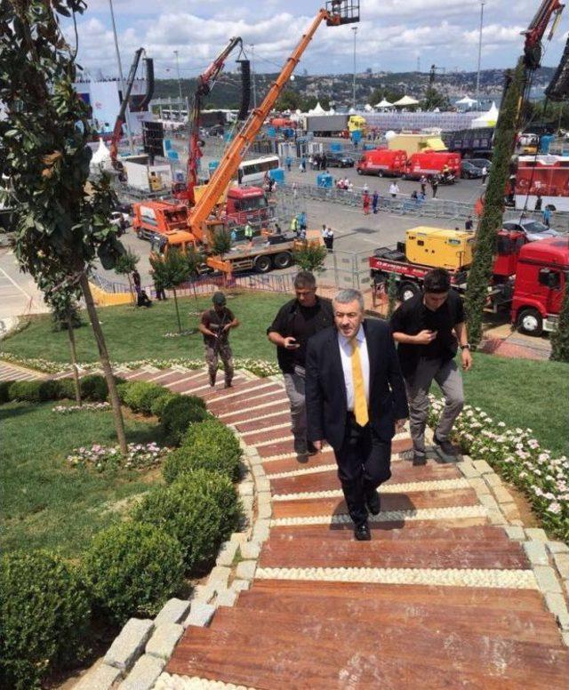 İstanbul Emniyet M&uuml;d&uuml;r&uuml; Mustafa &Ccedil;alışkan, 15 Temmuz Şehitler K&ouml;pr&uuml;s&uuml;&rsquo;nde 3