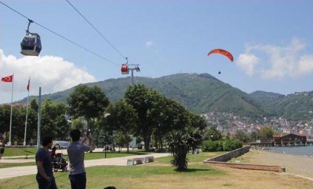 15 Temmuz Şehitleri Anısına Yama&ccedil; Paraş&uuml;t&uuml;yle U&ccedil;tular 3