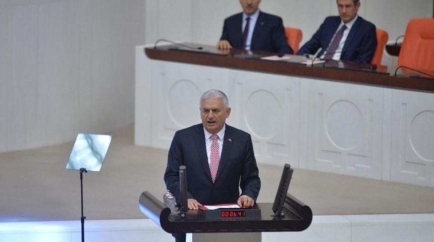 Başbakan Yıldırım: "onlar Ancak Kontroll&uuml; Ruhlarla Bir Arada Olabilir"