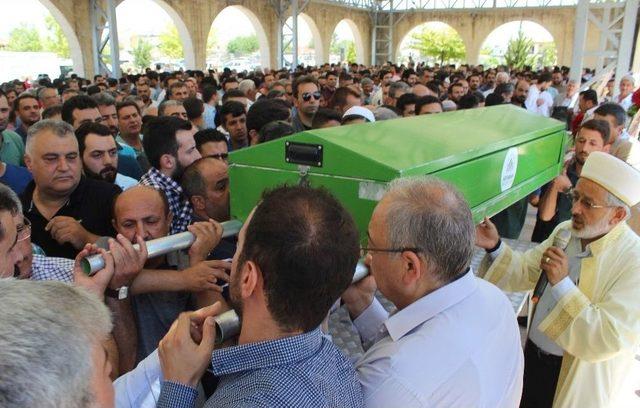 Başkan Yardımcısı Hasan Kızılbay&rsquo;ı Binlerce Kişi Uğurladı 2