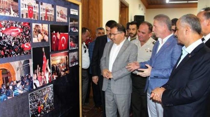 Sivas'ta 15 Temmuz Fotoğraf Sergisi A&ccedil;ıldı