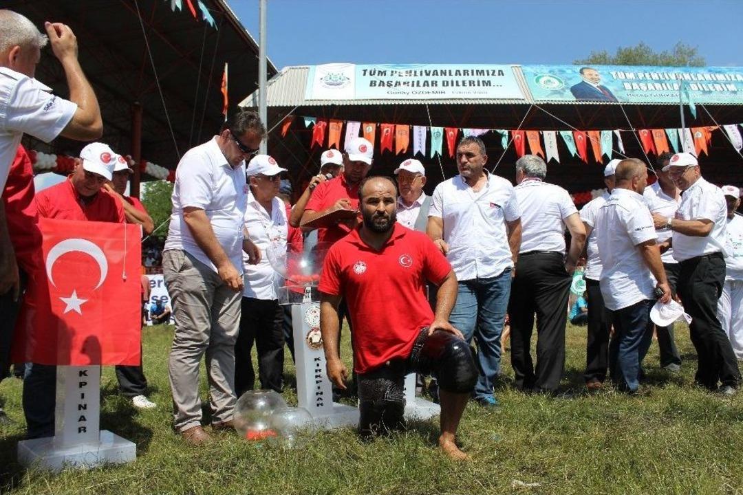 Er Meydanı&rsquo;nda Başpehlivanlar, İkinci Tur Kura &Ccedil;ekimini Yaptı