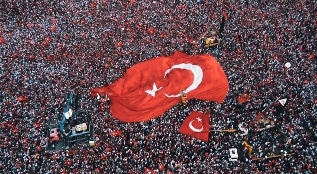 Droneler Vatan İ&ccedil;in U&ccedil;tu