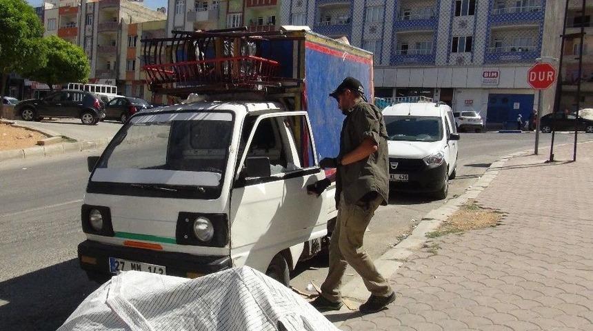 Gaziantep&rsquo;te El Bombalı Saldırgan Paniği