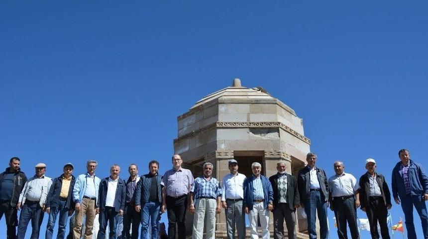 K&ouml;sedağ Şehitleri Dualarla Anıldı