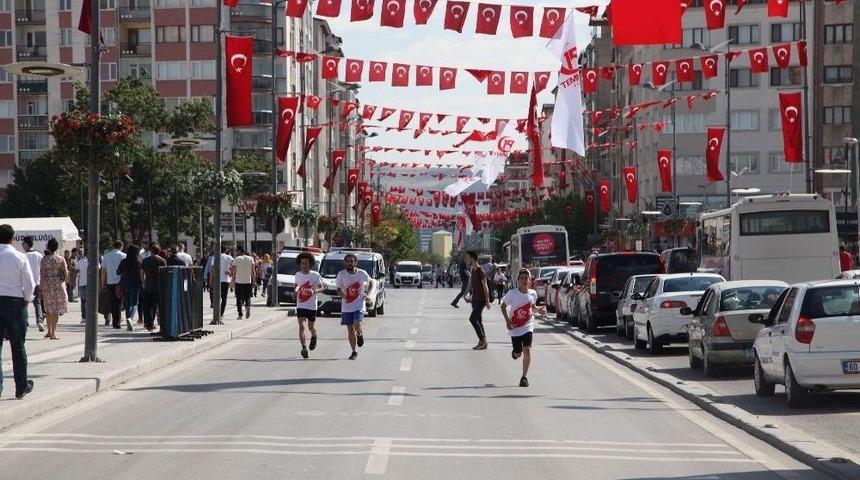 15 Temmuz Şehitleri Anısına Halk Koşusu Yapıldı