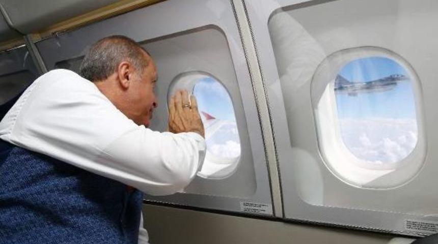 Cumhurbaşkanı Erdoğan'a Ankara'dan İstanbul'a Jetler Eşlik Etti