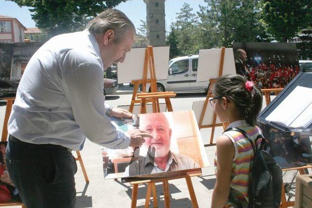 Sungurlu’da 15 Temmuz Konulu Resim Sergisi