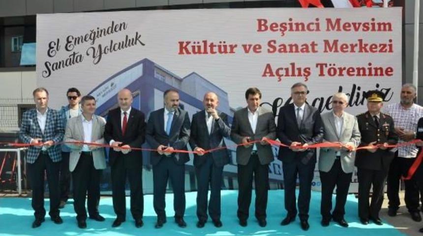 Bakan M&uuml;ezzinoğlu: Fet&ouml;&rsquo;C&uuml;ler I&ccedil;in Adalet Y&uuml;r&uuml;y&uuml;ş&uuml; Yapıyorsa Yazıklar Olsun Ona